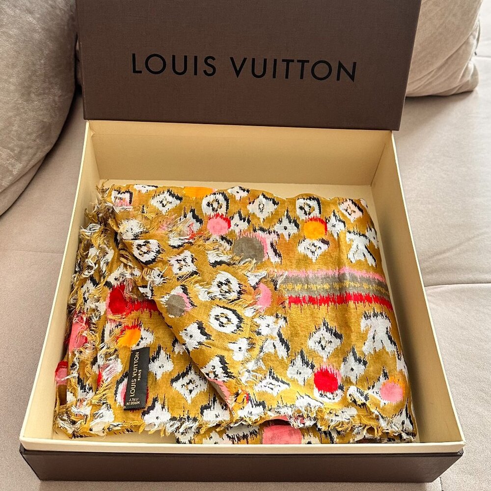 LOUIS VUITTON Multicolor Monogram Scarf - Authentic!